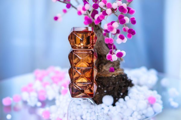 foah 17 002 1500 Cosmetiqua Magazine